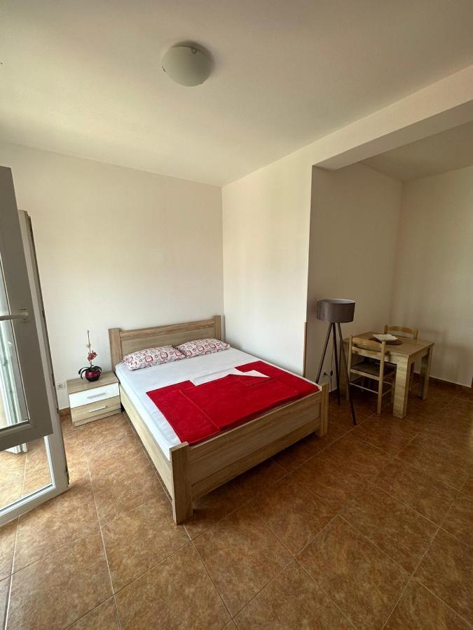 Apartmani Ilic Бечичи Экстерьер фото