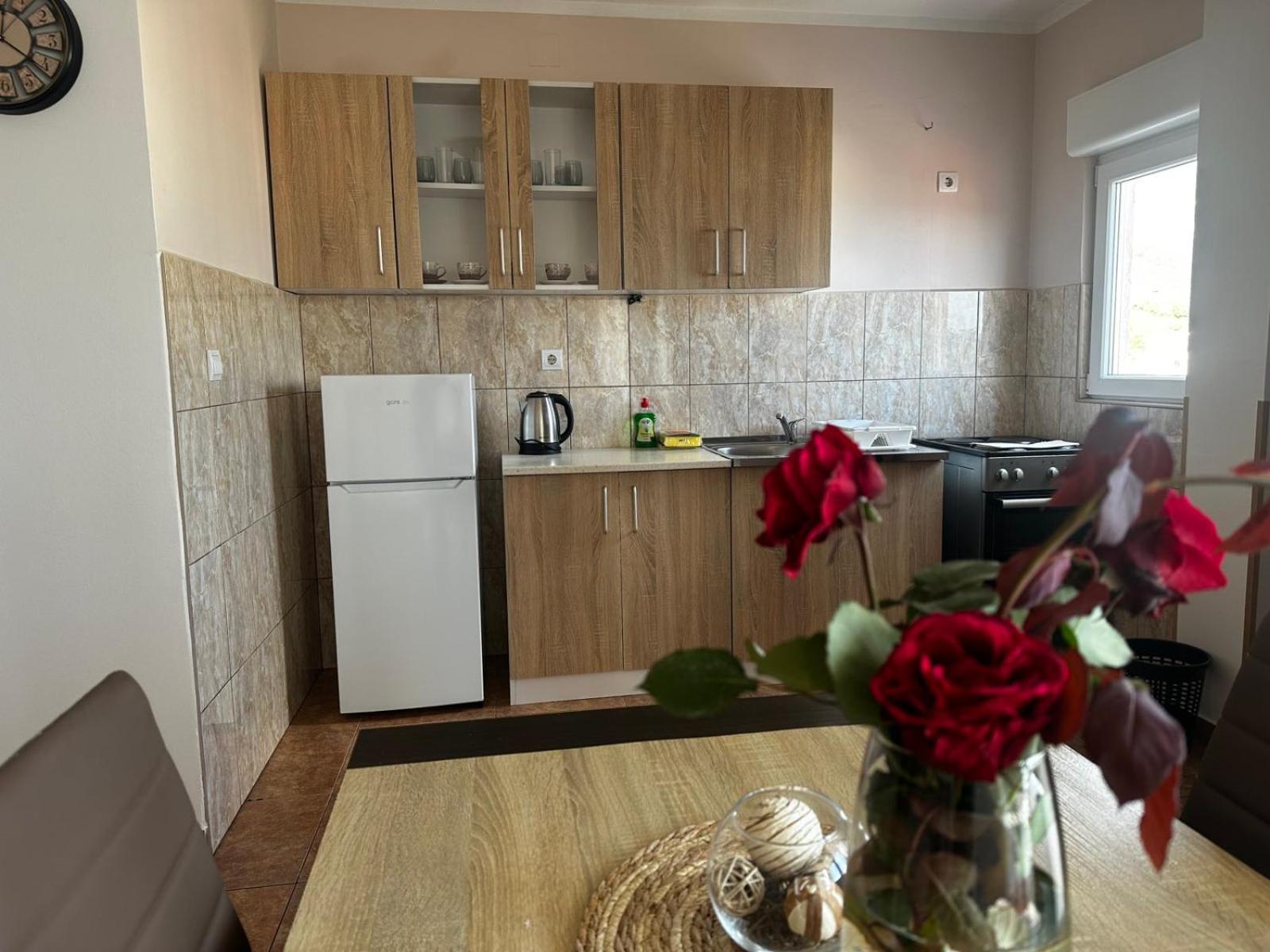 Apartmani Ilic Бечичи Экстерьер фото
