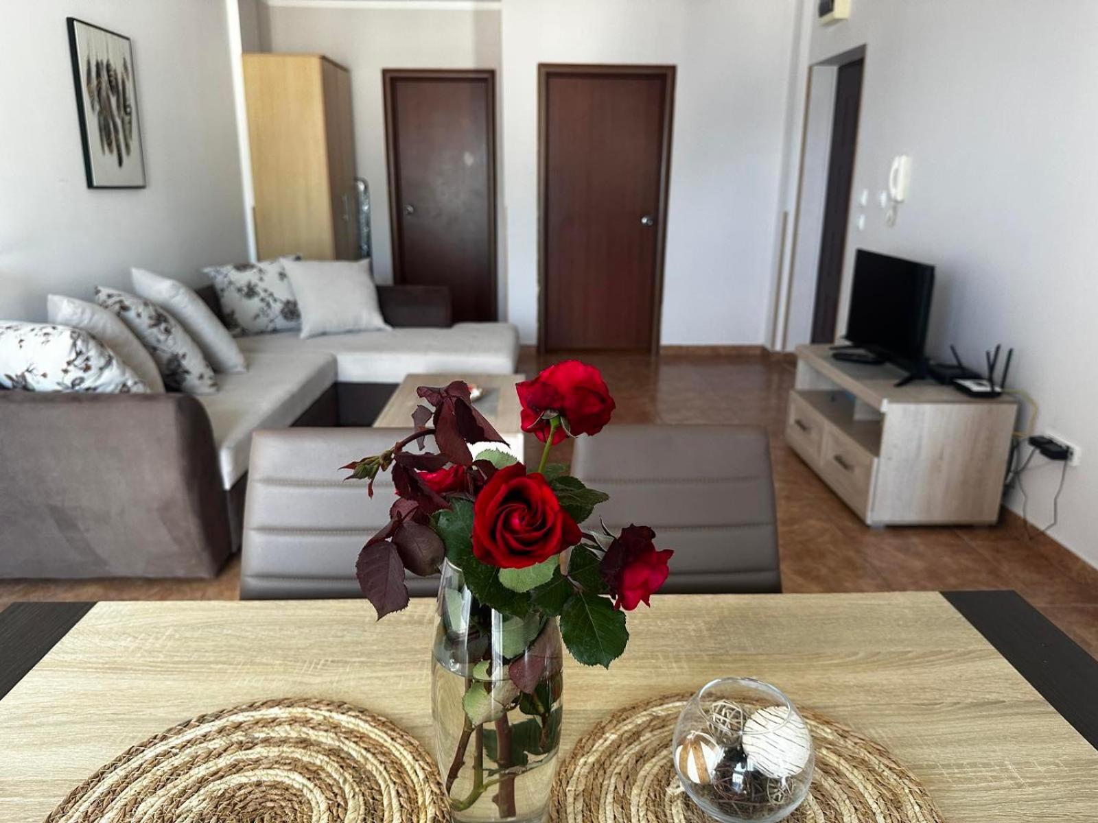 Apartmani Ilic Бечичи Экстерьер фото