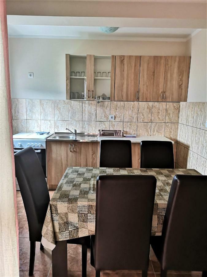 Apartmani Ilic Бечичи Экстерьер фото